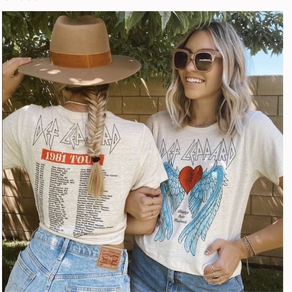 Chaser Def Leopard Tour Tee - 1981 Soft Vintage / Retro Look - {Small} - Picture 6 of 10